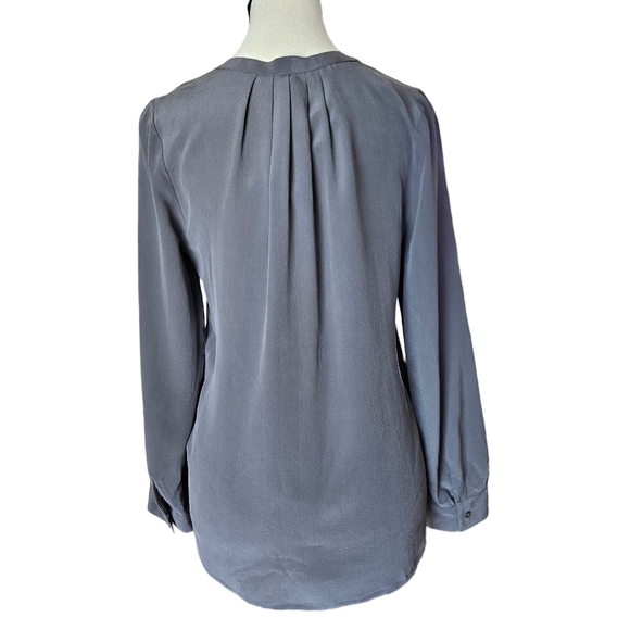 NWT Joie Peterson B Steel Silk Split Neck Blouse Xtra Small - Picture 2 of 6